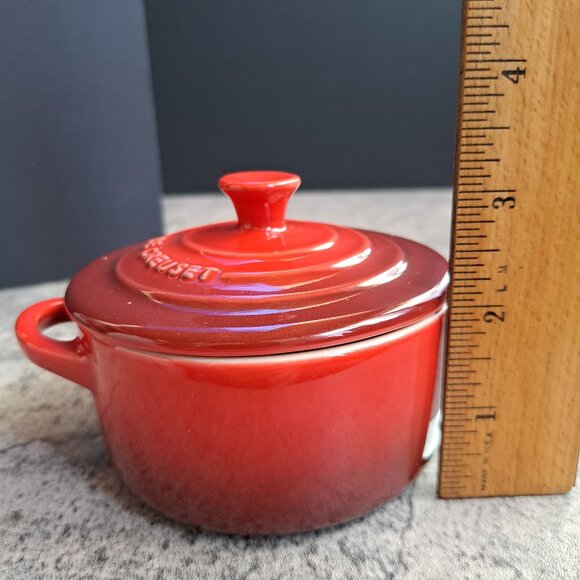 Le Creuset Petite Mini Round Casserole Ramekin Lidded Dish Red - Picture 5 of 12
